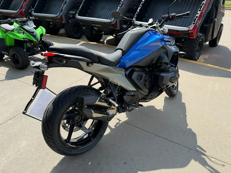 2026 BMW R 1300 R