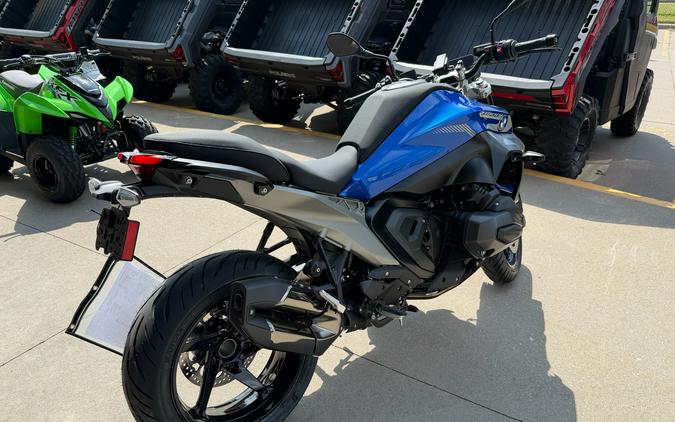 2026 BMW R 1300 R