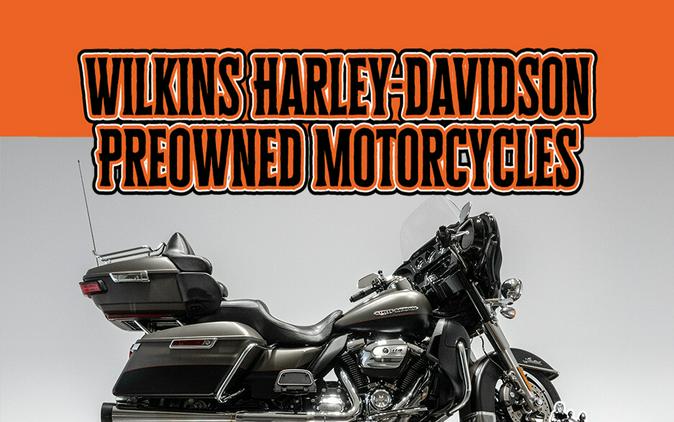 2019 Harley-Davidson FLHTK Ultra Limited in Industrial Gray Denim and Black Denim