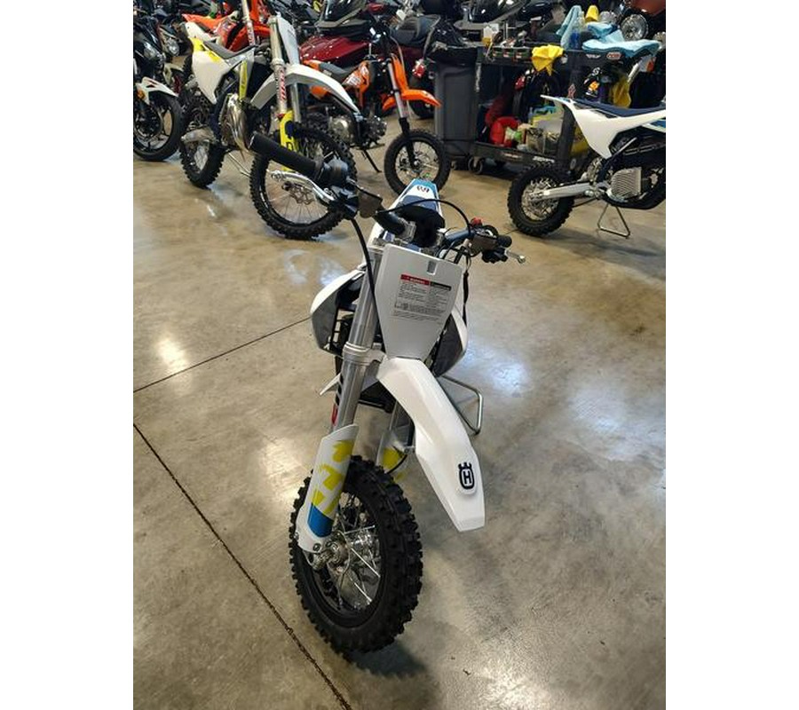 2024 Husqvarna® EE 3