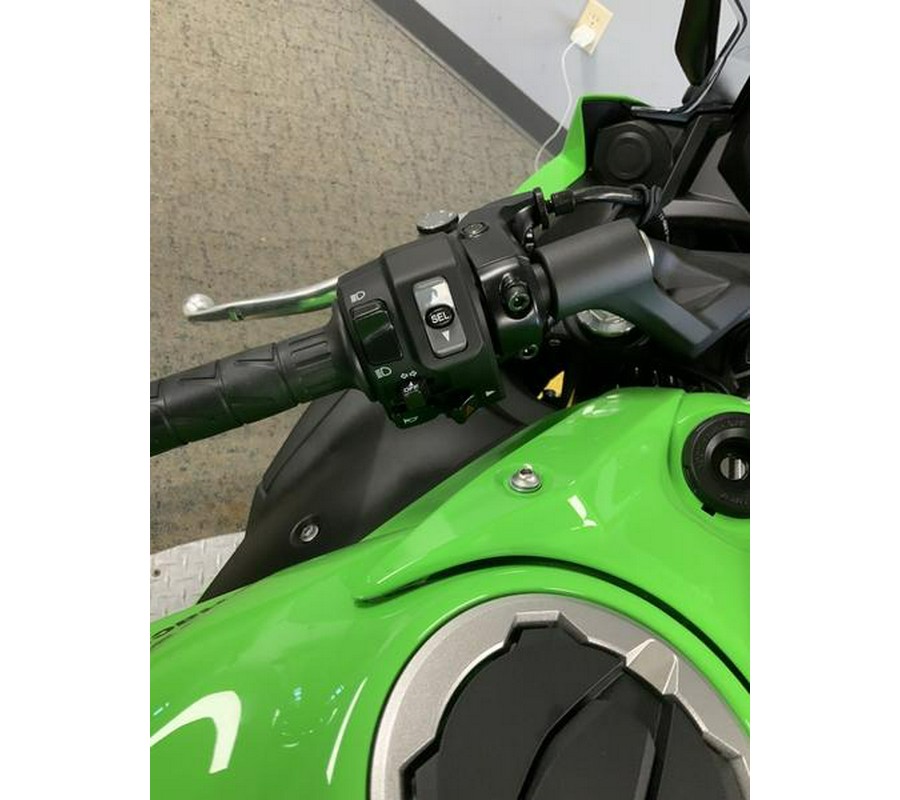 2025 Kawasaki Ninja® 650 KRT Edition ABS