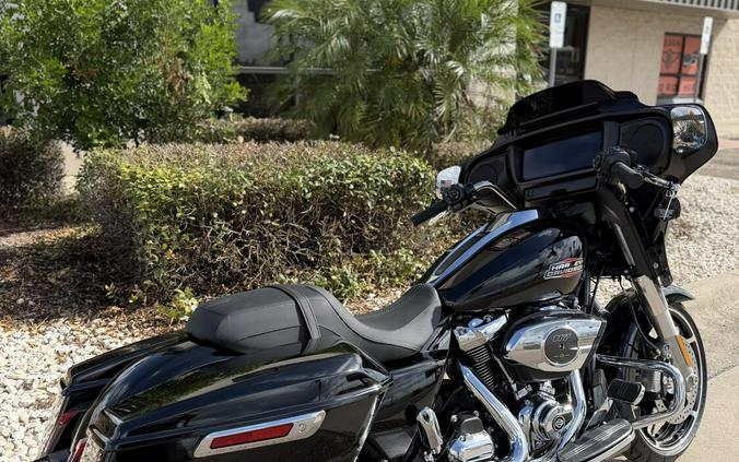 2026 Harley-Davidson Street Glide VIVID BLACK