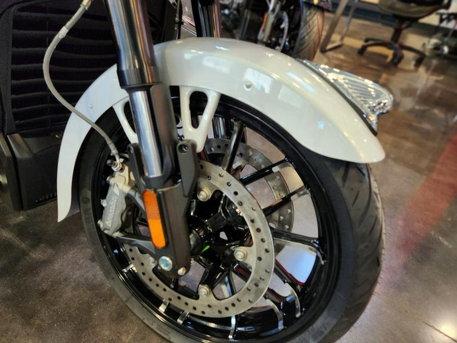 2024 Indian Motorcycle® Challenger® Limited with PowerBand Audio Package Ghost White Metallic