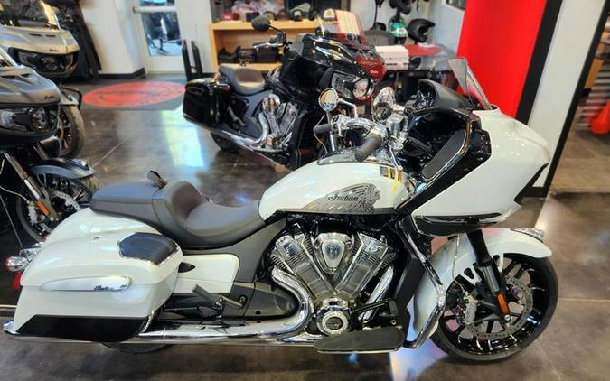 2024 Indian Motorcycle® Challenger® Limited with PowerBand Audio Package Ghost White Metallic