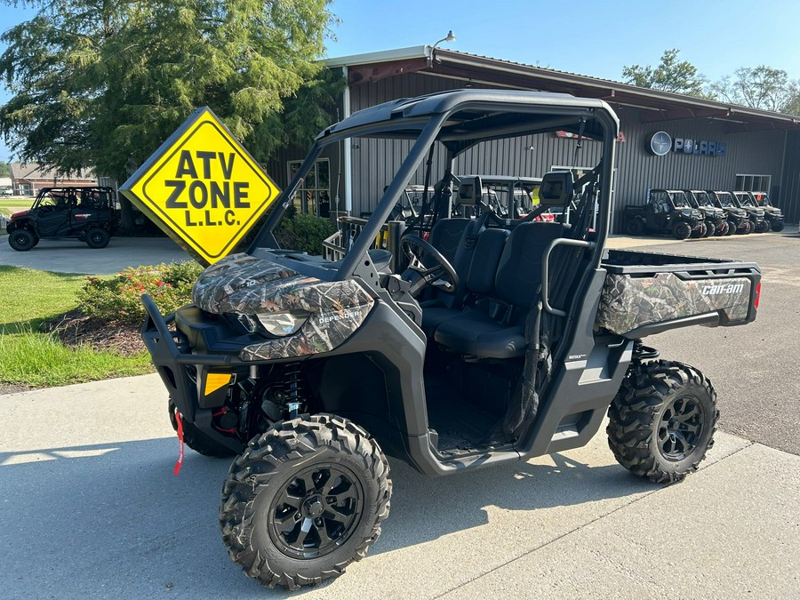 2025 CAN-AM Defender XT HD10