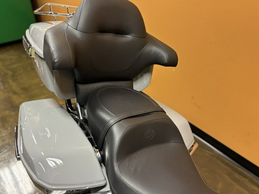 FLHXU 2025 Street Glide™ Ultra