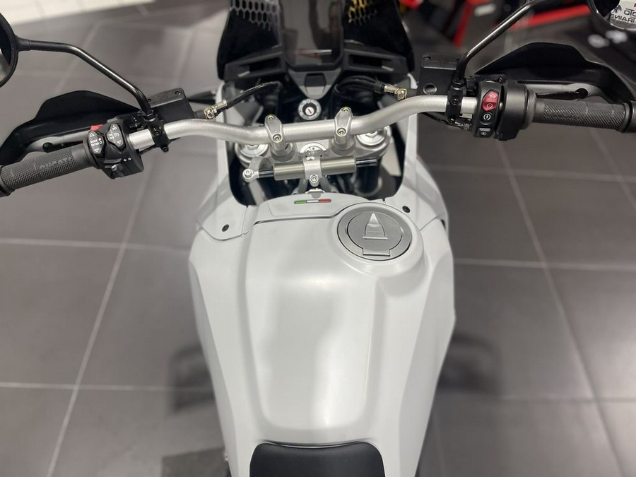 2025 Ducati DesertX DEMO - 012043