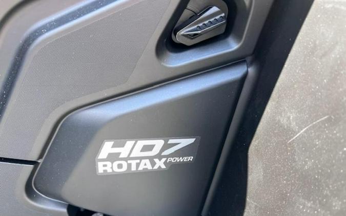 2025 Can-Am® ATV OUTL PRO XU HD7 GN 25