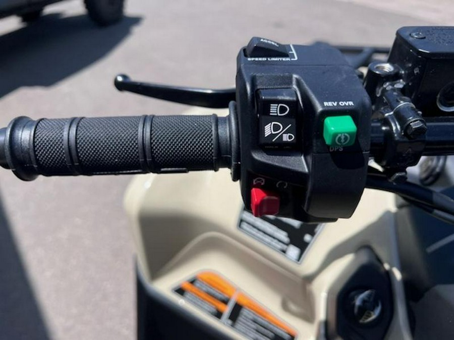 2025 Can-Am® ATV OUTL PRO XU HD7 GN 25