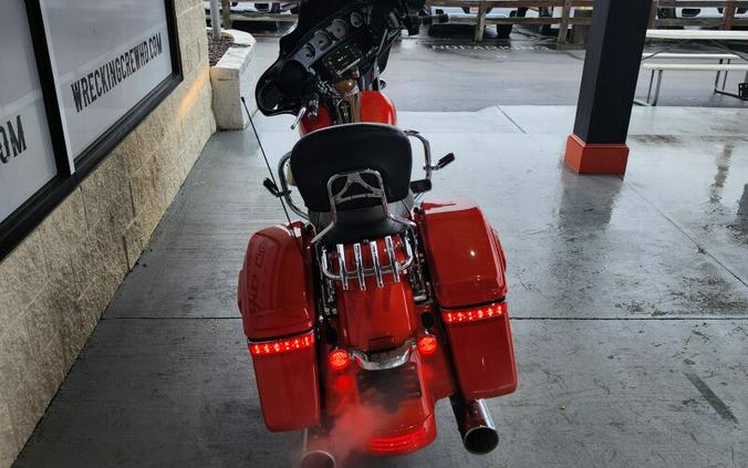 2017 Harley-Davidson Street Glide® Special – Performance Bagger