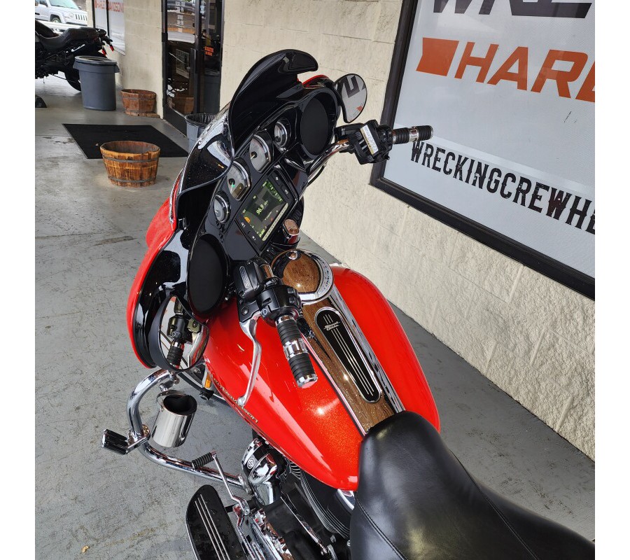 2017 Harley-Davidson Street Glide® Special – Performance Bagger