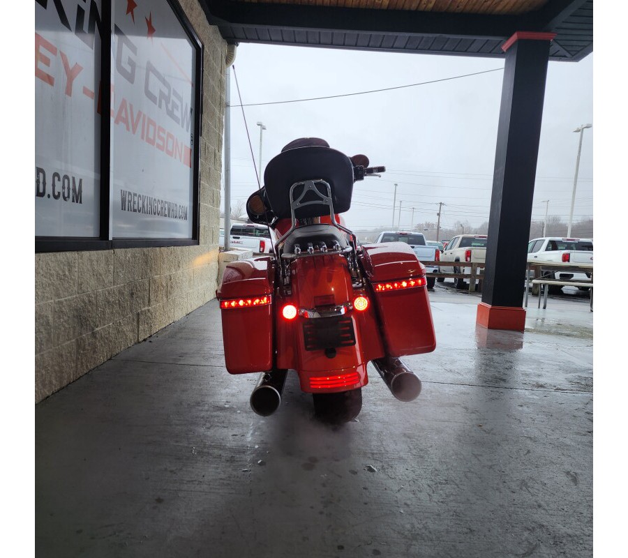 2017 Harley-Davidson Street Glide® Special – Performance Bagger