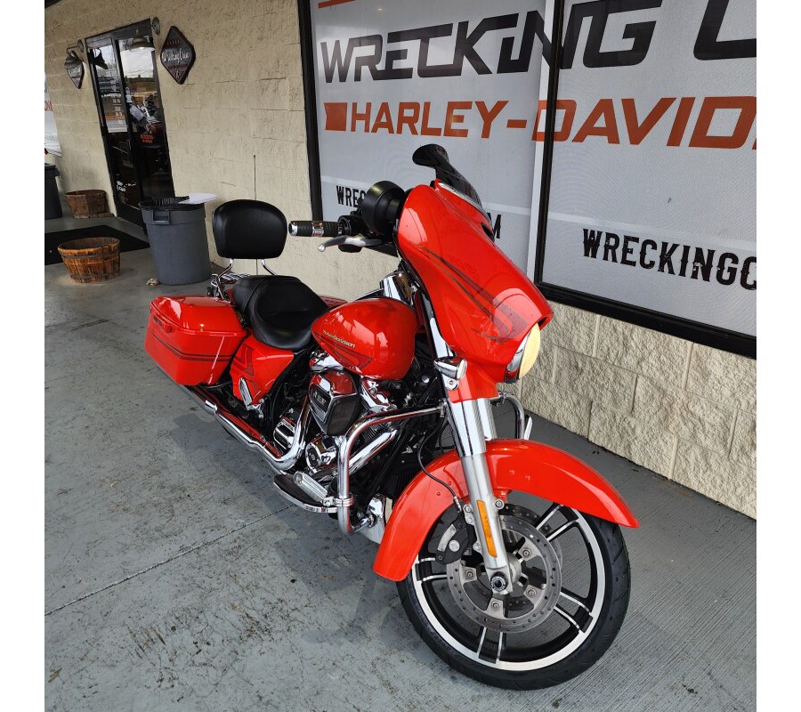 2017 Harley-Davidson Street Glide® Special – Performance Bagger