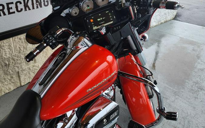 2017 Harley-Davidson Street Glide® Special – Performance Bagger