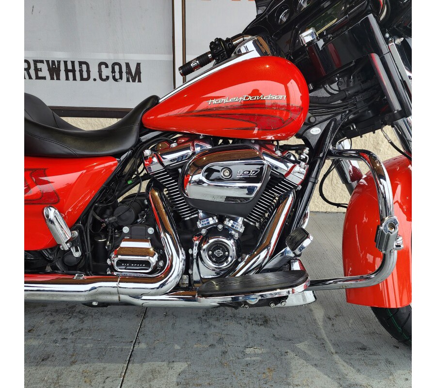 2017 Harley-Davidson Street Glide® Special – Performance Bagger