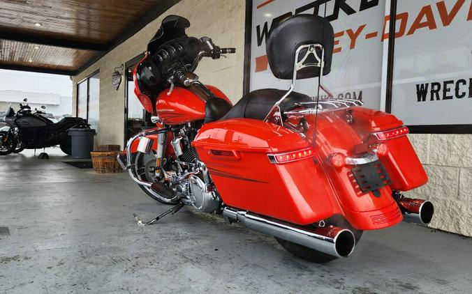 2017 Harley-Davidson Street Glide® Special – Performance Bagger