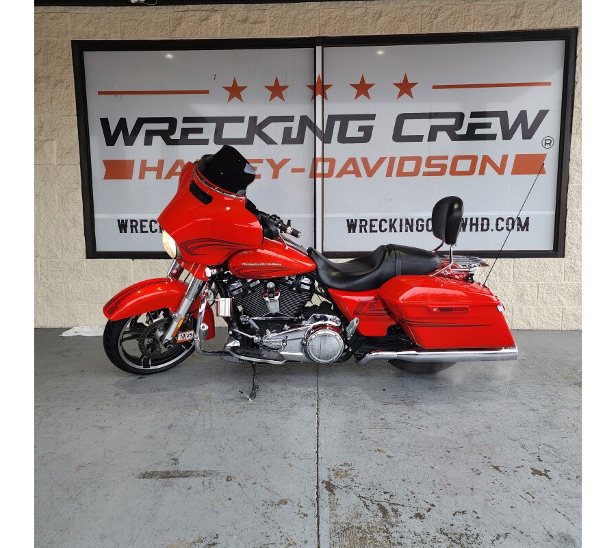 2017 Harley-Davidson Street Glide® Special – Performance Bagger