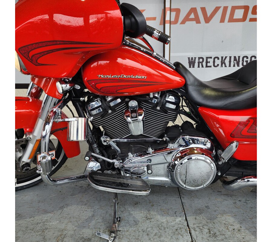 2017 Harley-Davidson Street Glide® Special – Performance Bagger