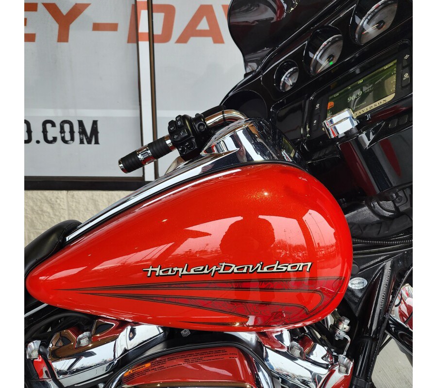 2017 Harley-Davidson Street Glide® Special – Performance Bagger