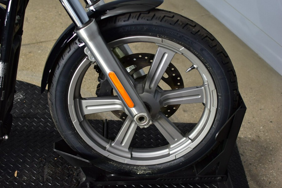 2024 Harley-Davidson Softail Standard