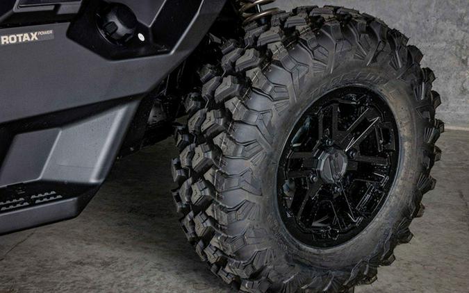 2026 Can-Am Defender MAX Limited HD11