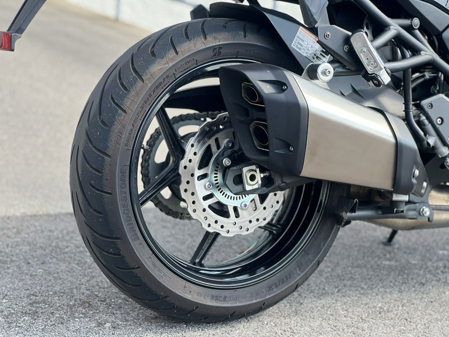 2022 Kawasaki Versys 1000 SE LT+