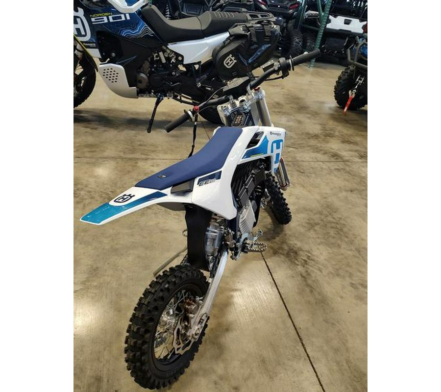 2024 Husqvarna® EE 5