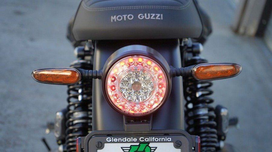 2023 Moto Guzzi V7 Stone