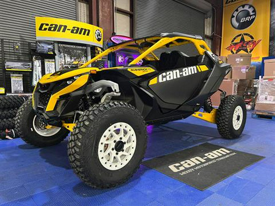 2024 Can-Am Maverick R X RS 999T DCT