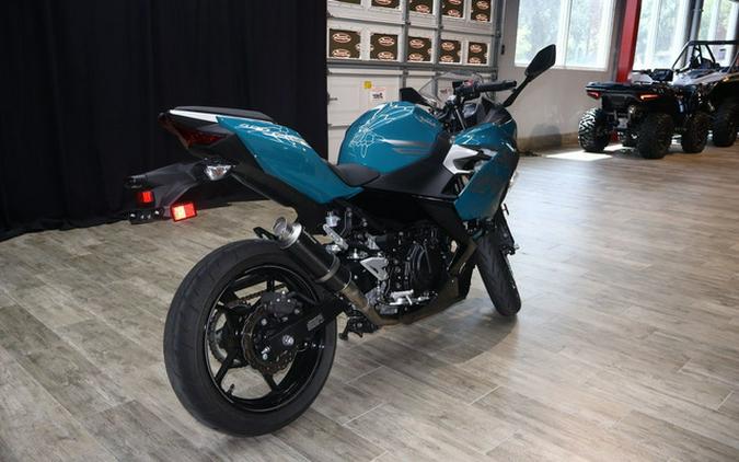 2021 Kawasaki Ninja 400 ABS Pearl Nightshade Teal/Metallic Spar