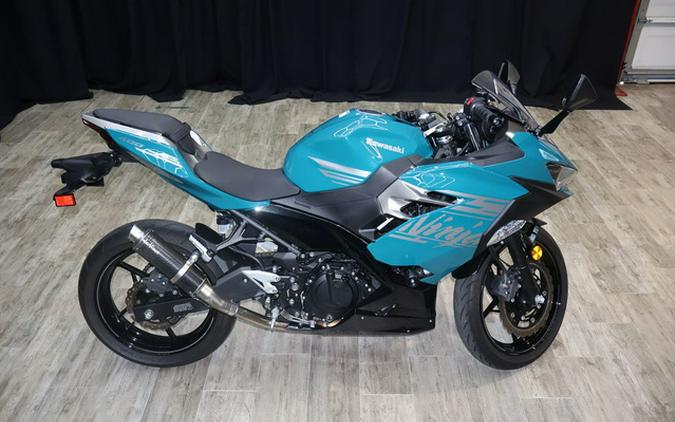 2021 Kawasaki Ninja 400 ABS Pearl Nightshade Teal/Metallic Spar