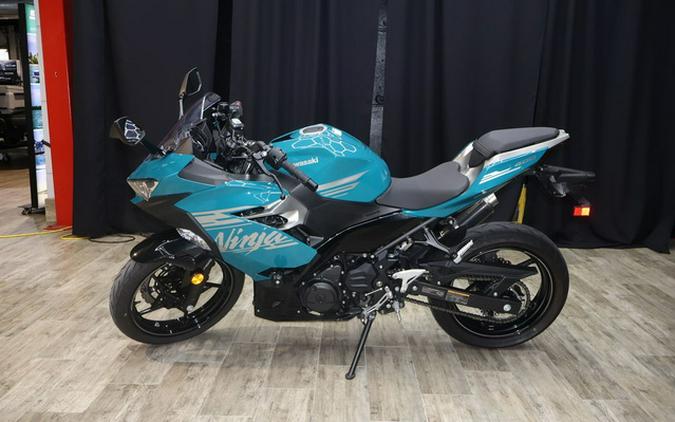 2021 Kawasaki Ninja 400 ABS Pearl Nightshade Teal/Metallic Spar