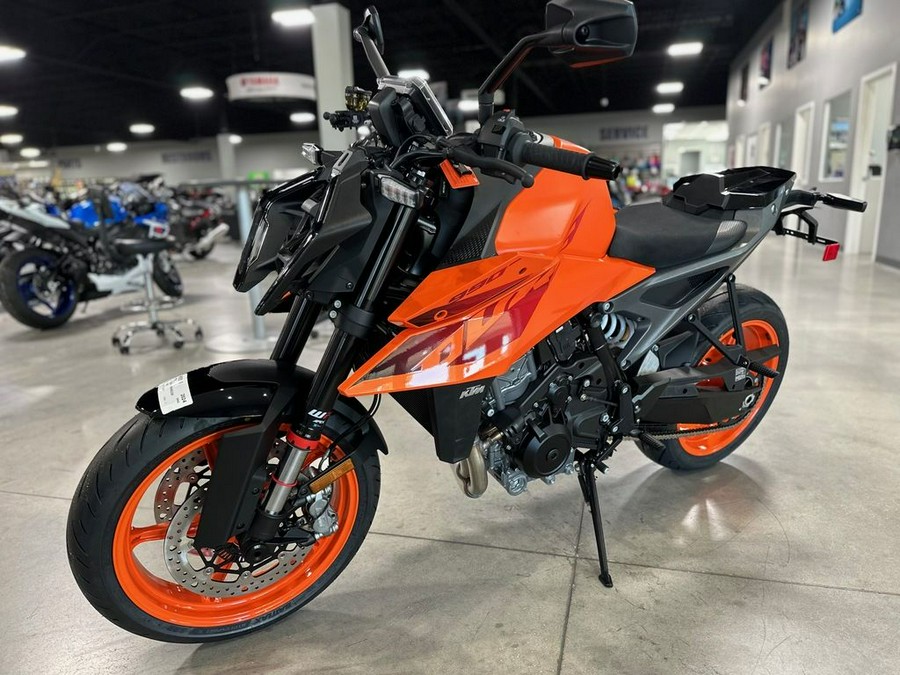 2024 KTM 990 Duke