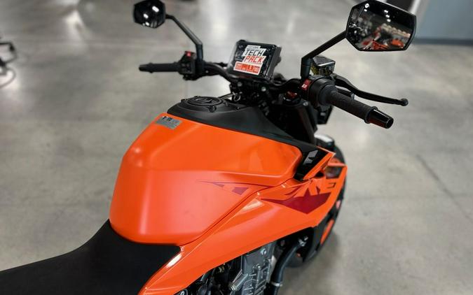 2024 KTM 990 Duke