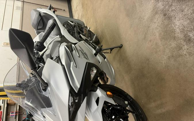 2025 Kawasaki Ninja® 500 ABS