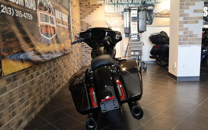 2024 Street Glide® (FLHX)