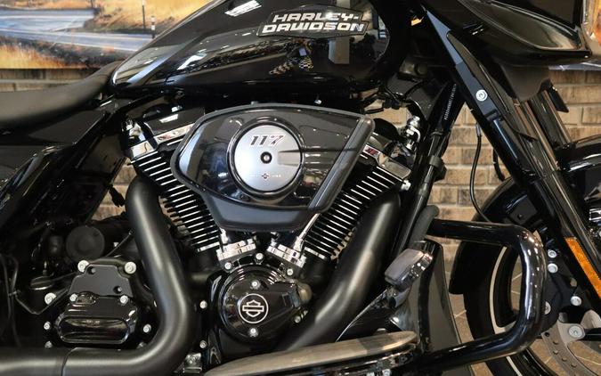 2024 Street Glide® (FLHX)