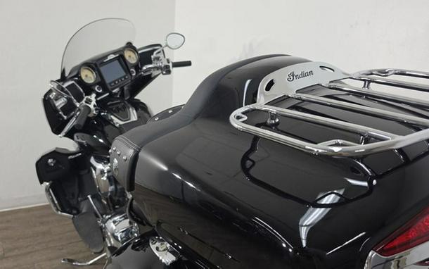 2019 Indian Roadmaster Thunder Black Icon Series Dirt Track SmokeThunder Black Smoke