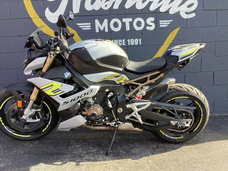 2022 BMW S 1000 R