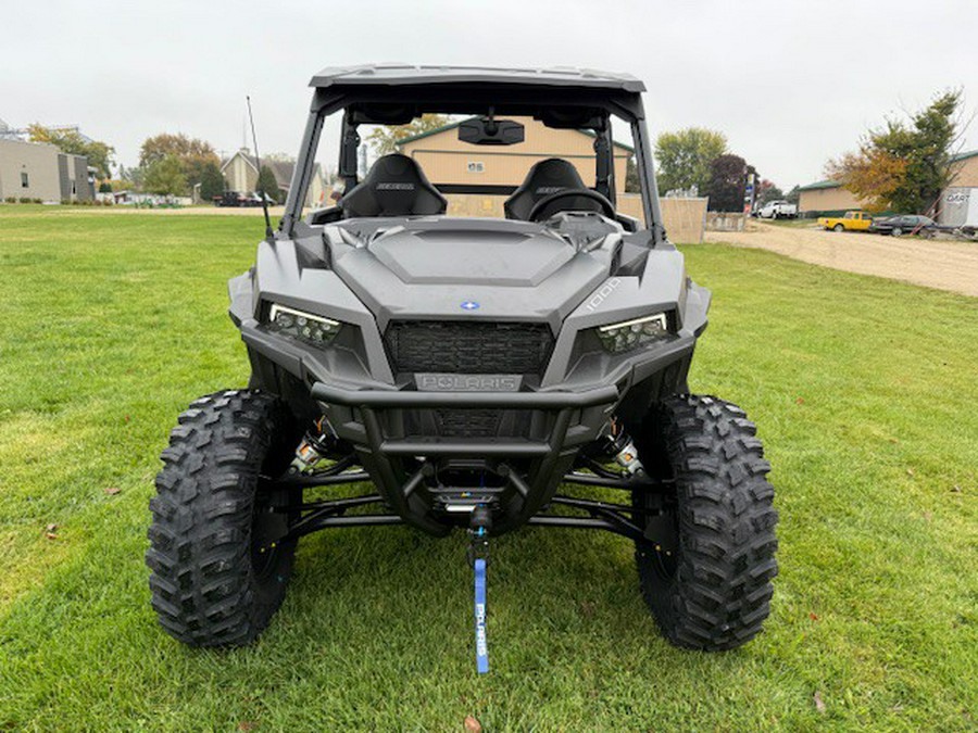 2026 Polaris GENERAL® XP 1000 Ultimate Super Graphite