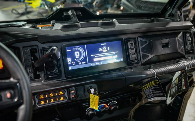 2026 Can-Am Defender Limited HD11