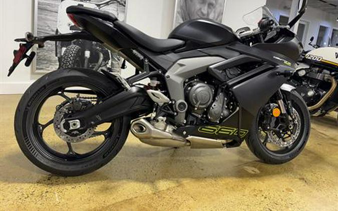 2025 Triumph Daytona 660