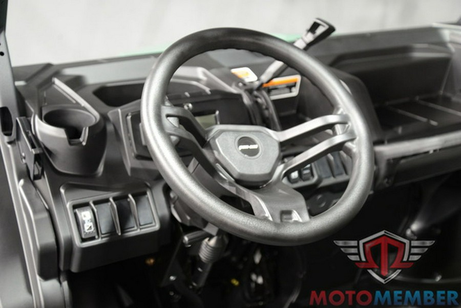 2026 Can-Am Defender MAX HD7