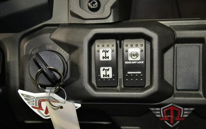 2026 Can-Am Defender MAX HD7