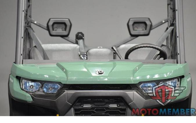 2026 Can-Am Defender MAX HD7
