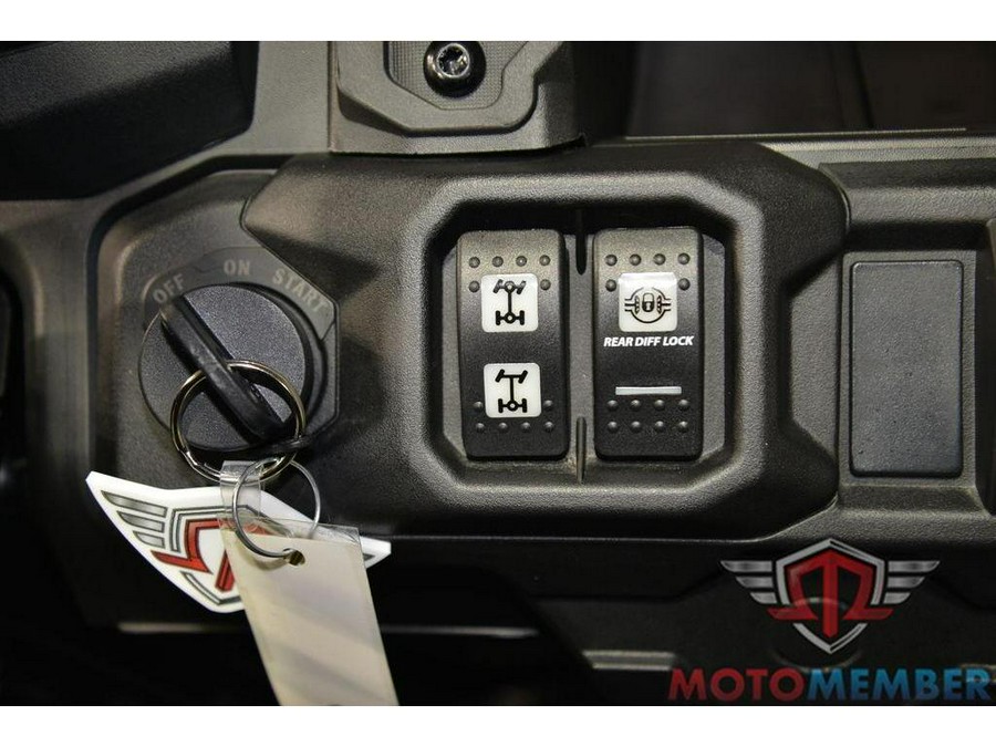 2026 Can-Am Defender MAX HD7