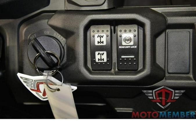2026 Can-Am Defender MAX HD7