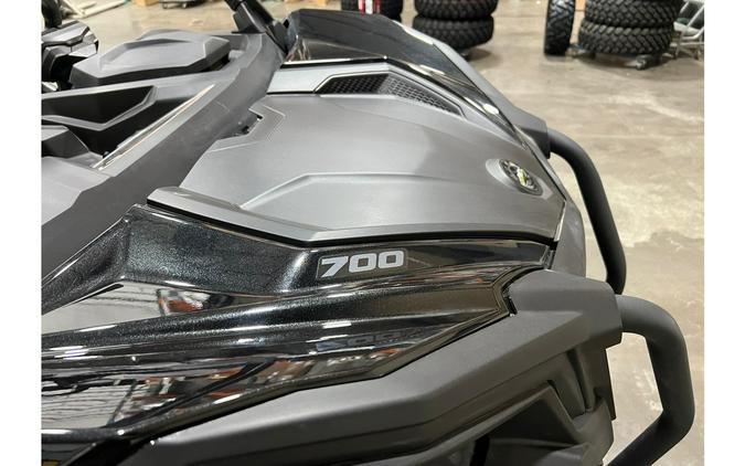 2025 Can-Am Maverick Trail 700 DPS