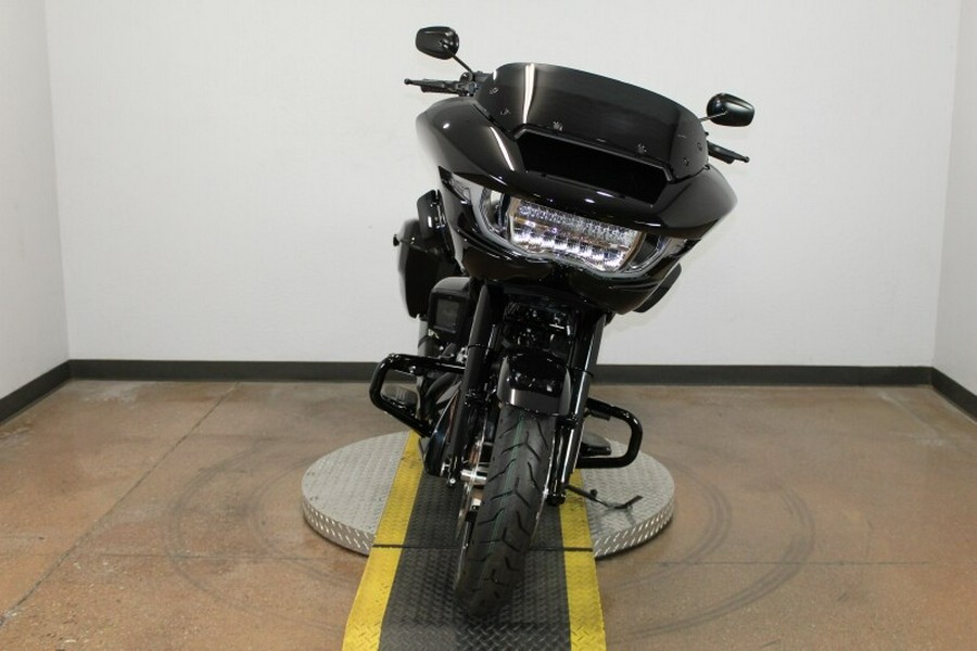 2025 Harley-Davidson® Road Glide® Vivid Black
