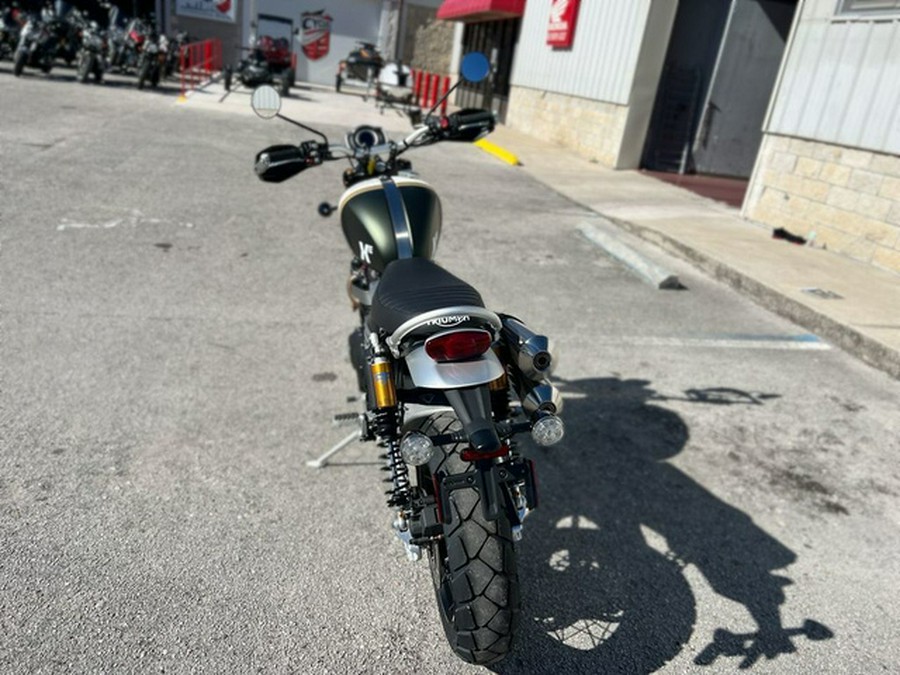 2026 Triumph Scrambler 1200 XE Matte khaki green